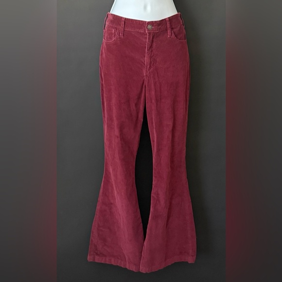 Hollister burgundy flare corduroy pants 27x32